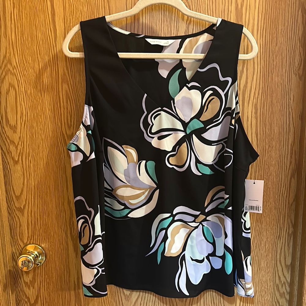 Nine West Black Floral Tank Top